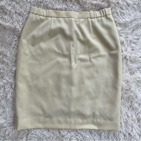 Vintage givenchy wool blend knee length pale yellow skirt size 40/12w - Picture 1 of 10
